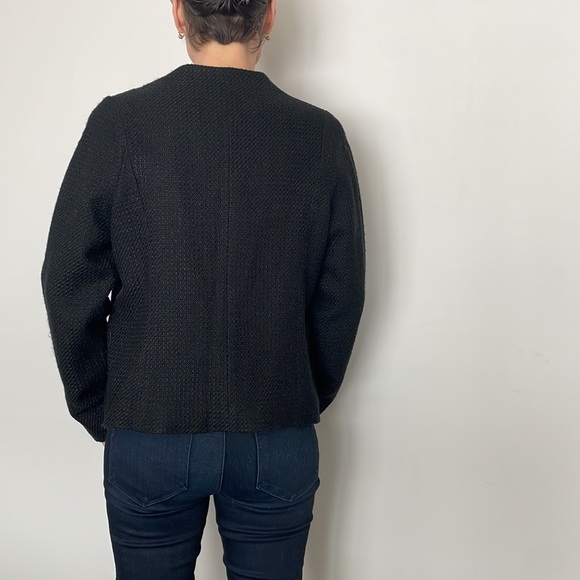 ANNE KLEIN black belted boucle snap on blazer - Picture 2 of 11